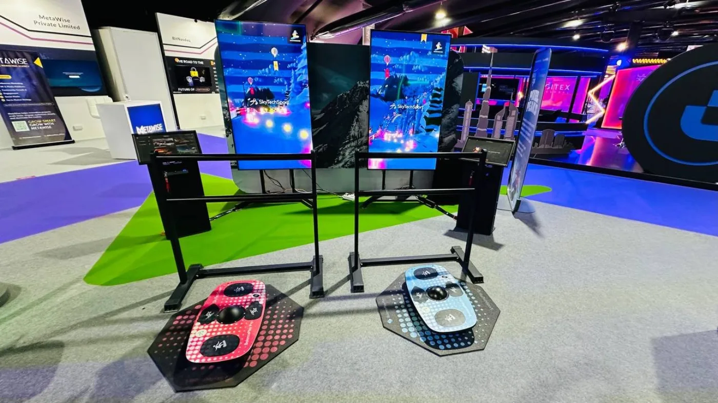 Board BalancePlay Pro disposte su tappetini da evento, pronte per gli ospiti