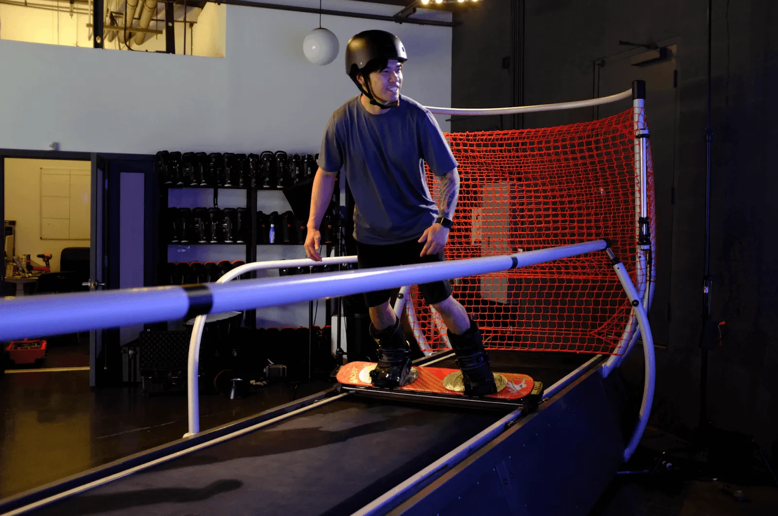 Indoor ski studio